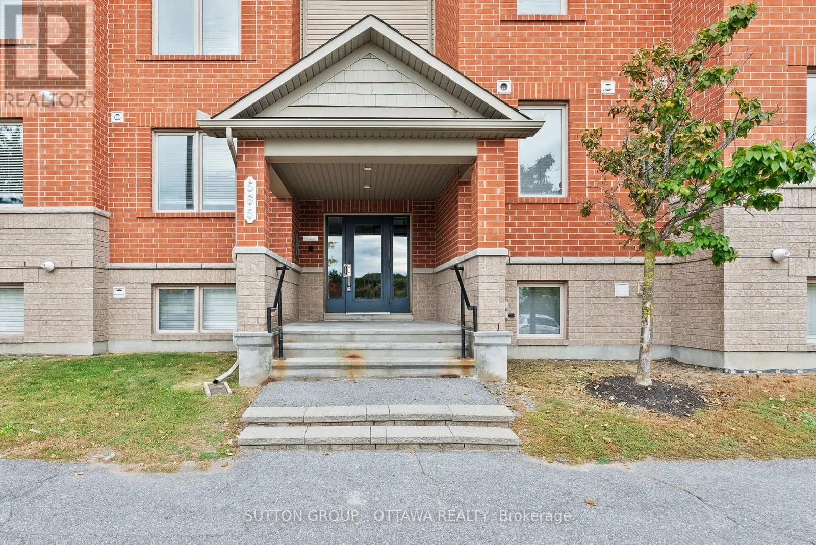 7 - 565 STONEFIELD PRIVATE