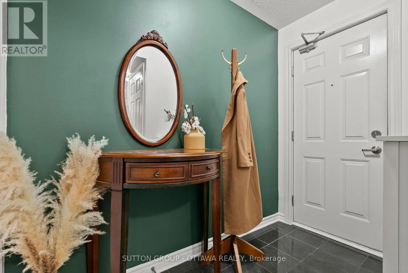7 - 565 STONEFIELD PRIVATE