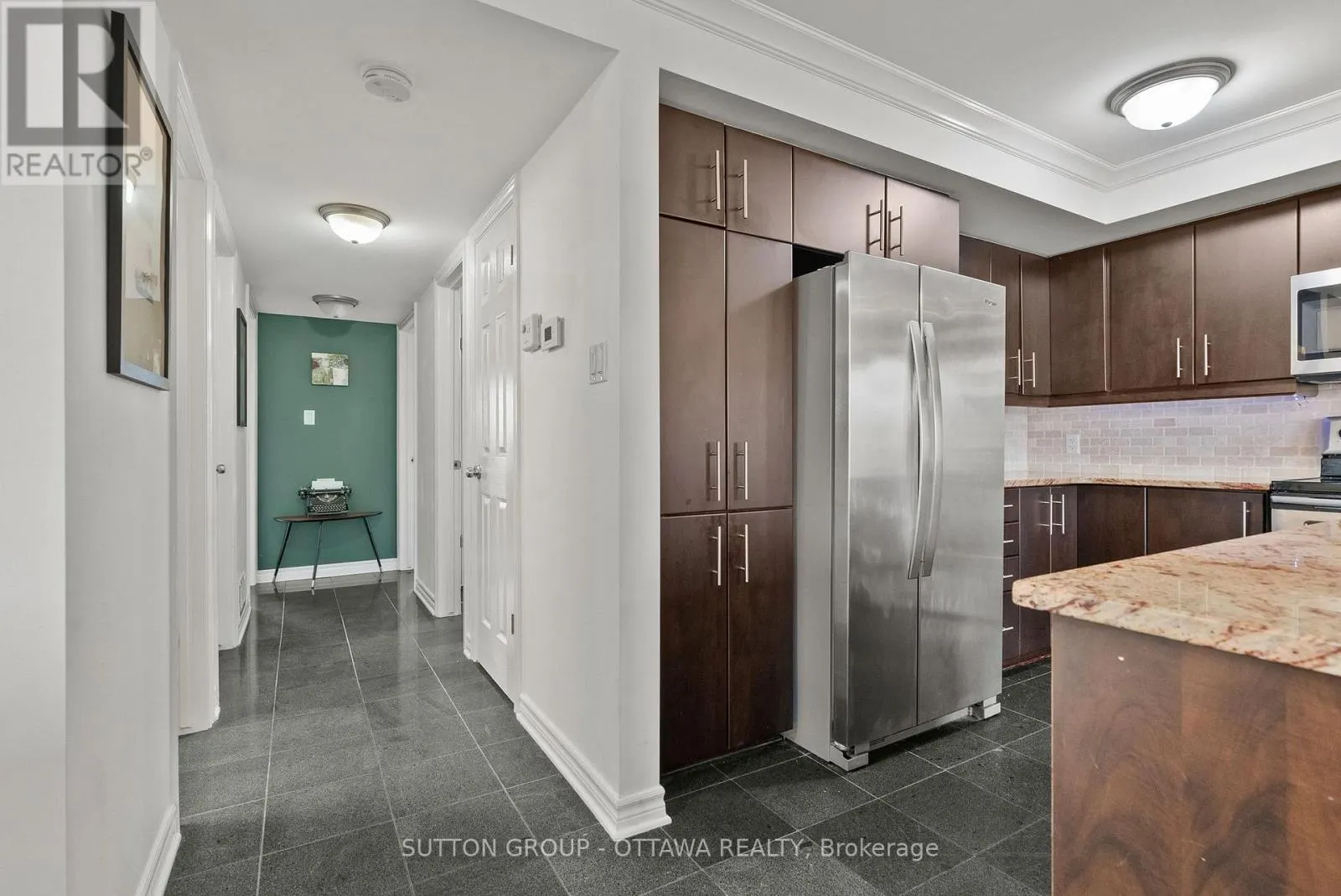 7 - 565 STONEFIELD PRIVATE