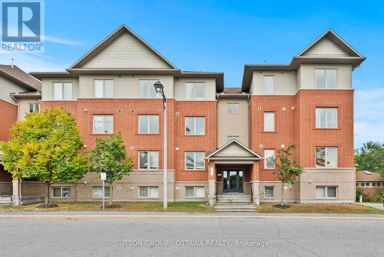 7 - 565 STONEFIELD PRIVATE