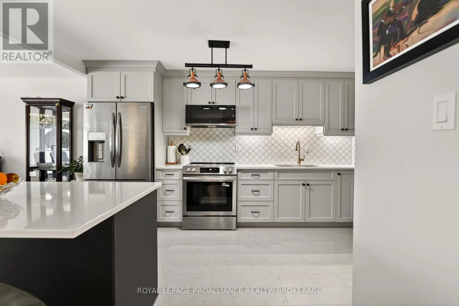 401 - 257 BATH ROAD #401