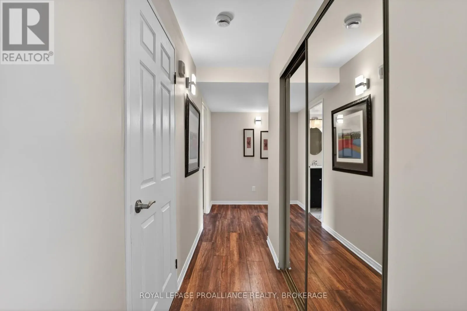 401 - 257 BATH ROAD #401