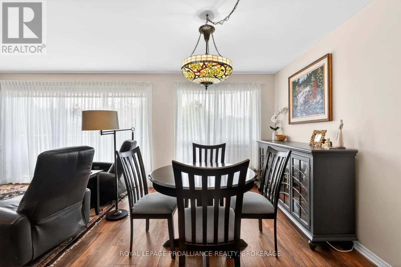 401 - 257 BATH ROAD #401