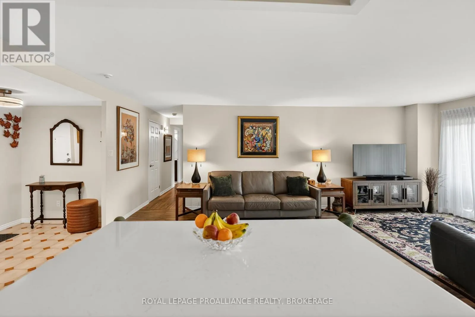 401 - 257 BATH ROAD #401
