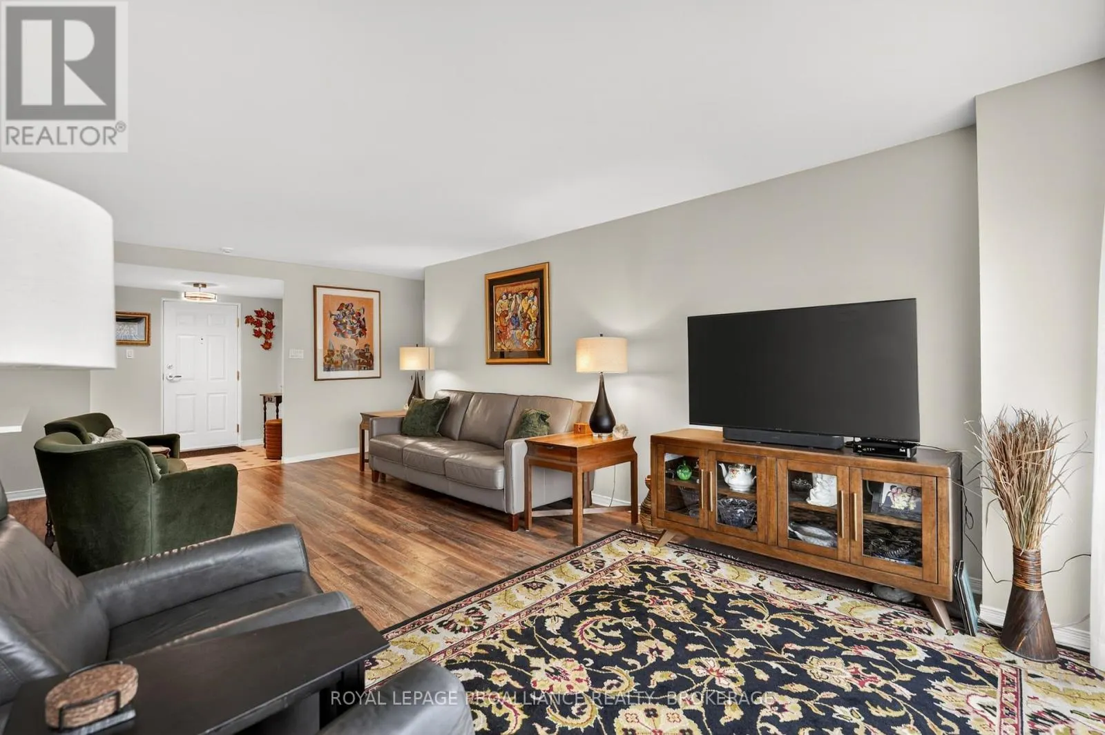 401 - 257 BATH ROAD #401