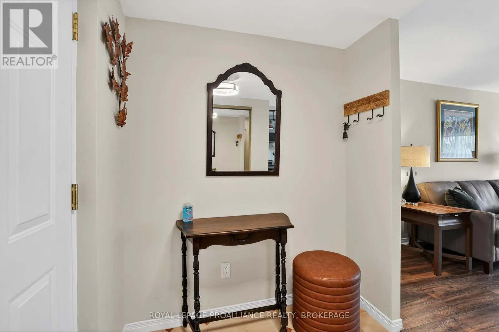 401 - 257 BATH ROAD #401