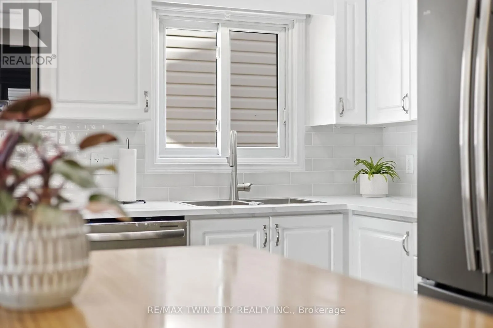 15 CANNES STREET