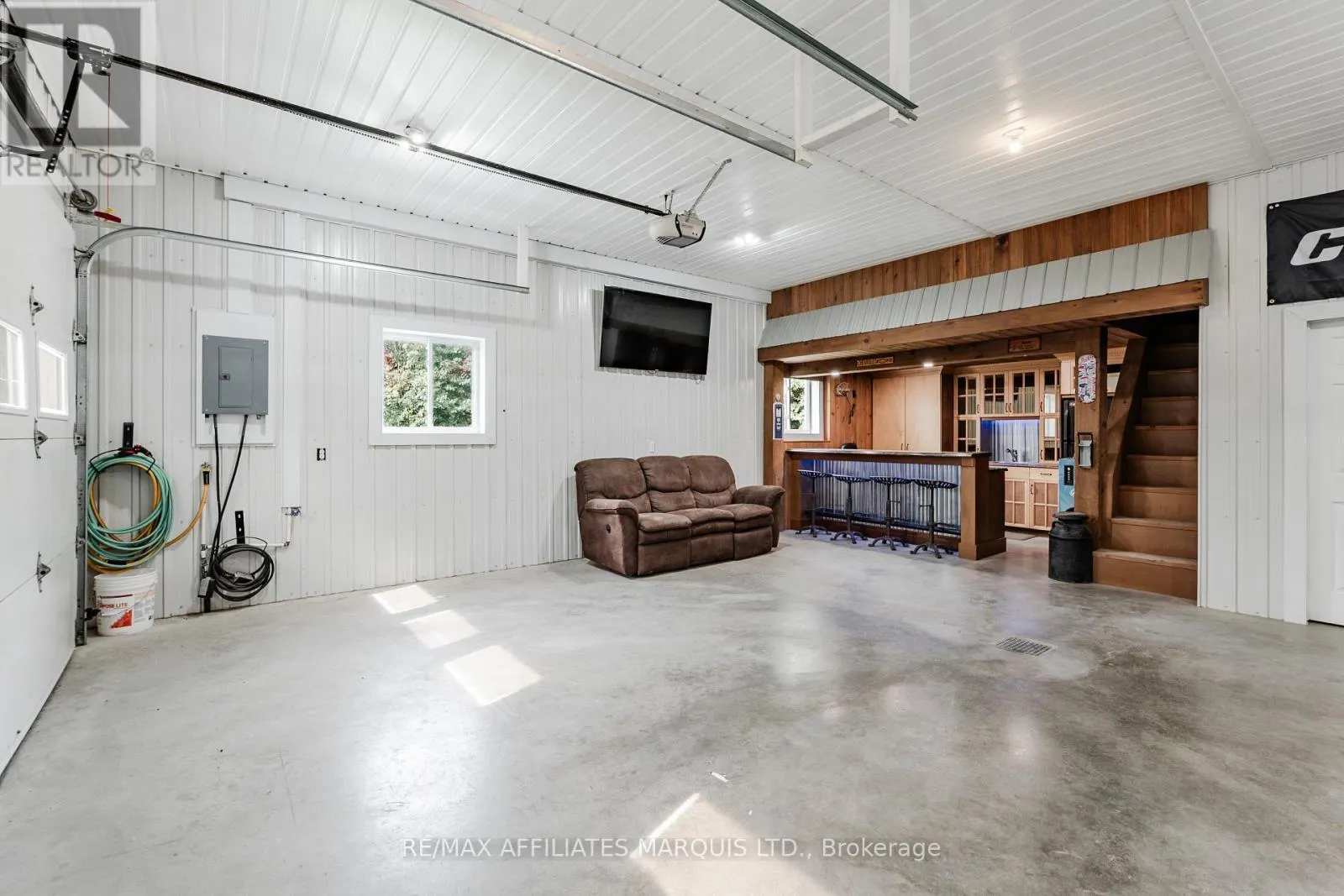 20251 KENYON CONC RD 1 CONCESSION