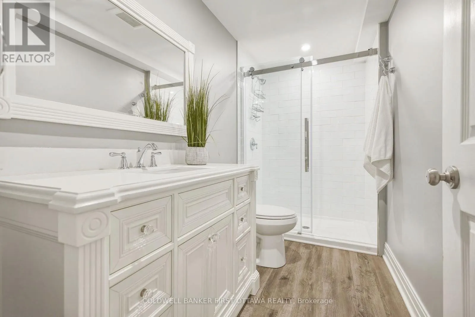529 ADAMSON CRESCENT