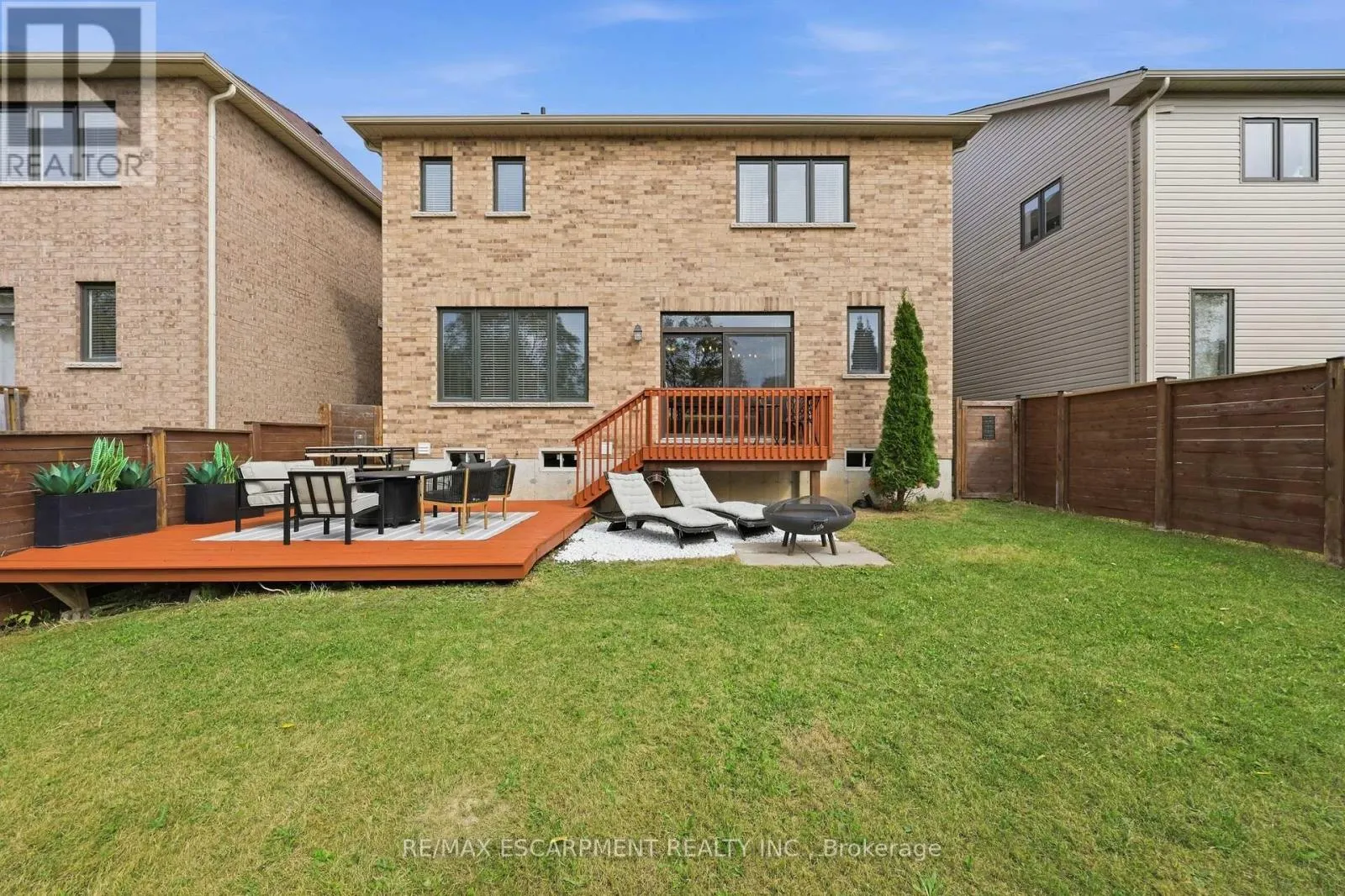 47 LARRY CRESCENT