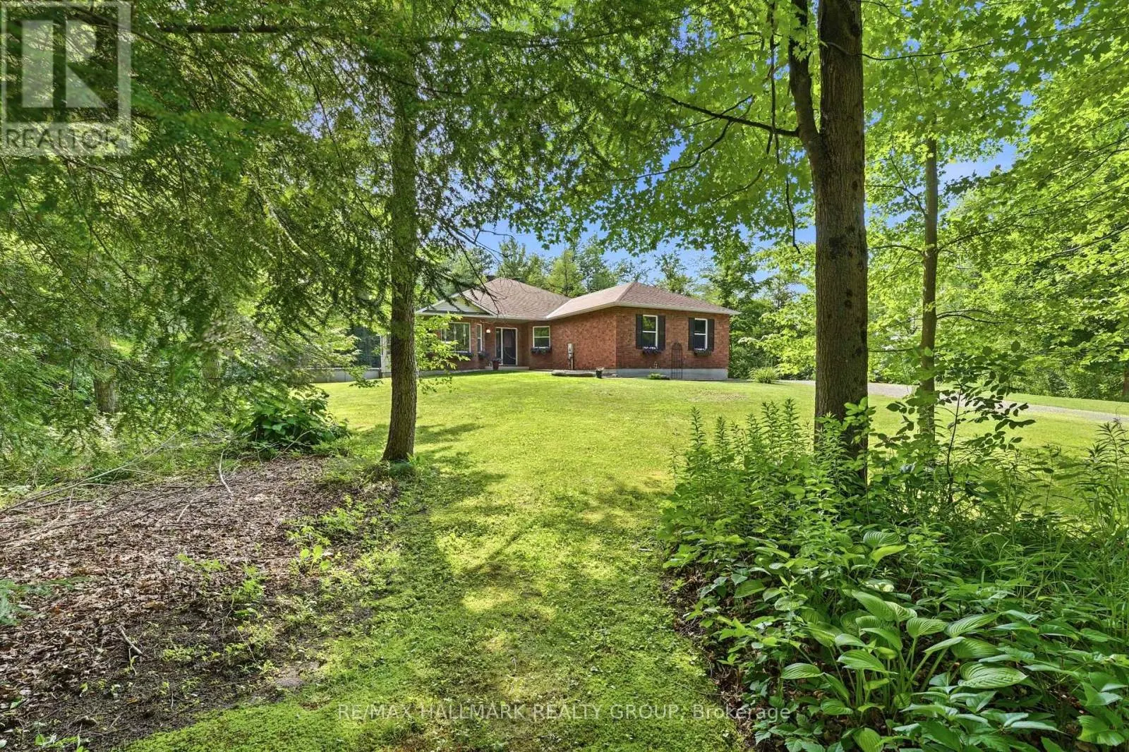 18 JOSTEEN DRIVE