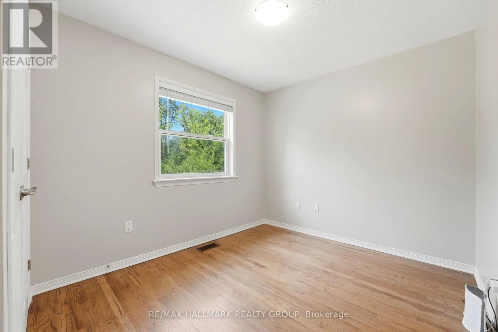 18 JOSTEEN DRIVE