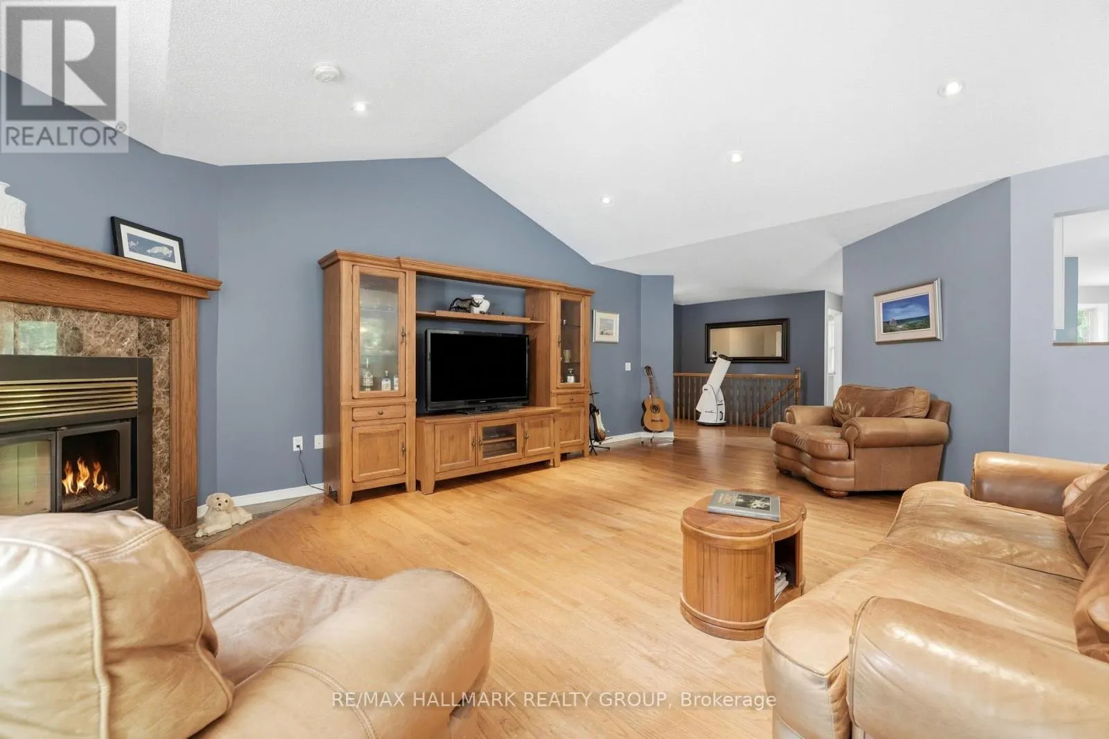 18 JOSTEEN DRIVE