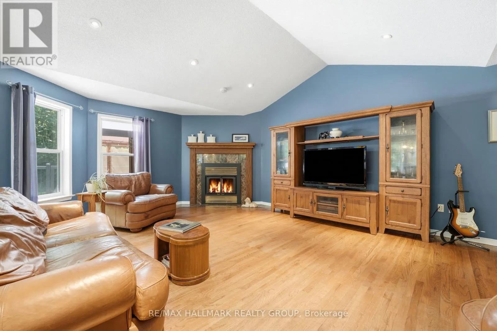 18 JOSTEEN DRIVE