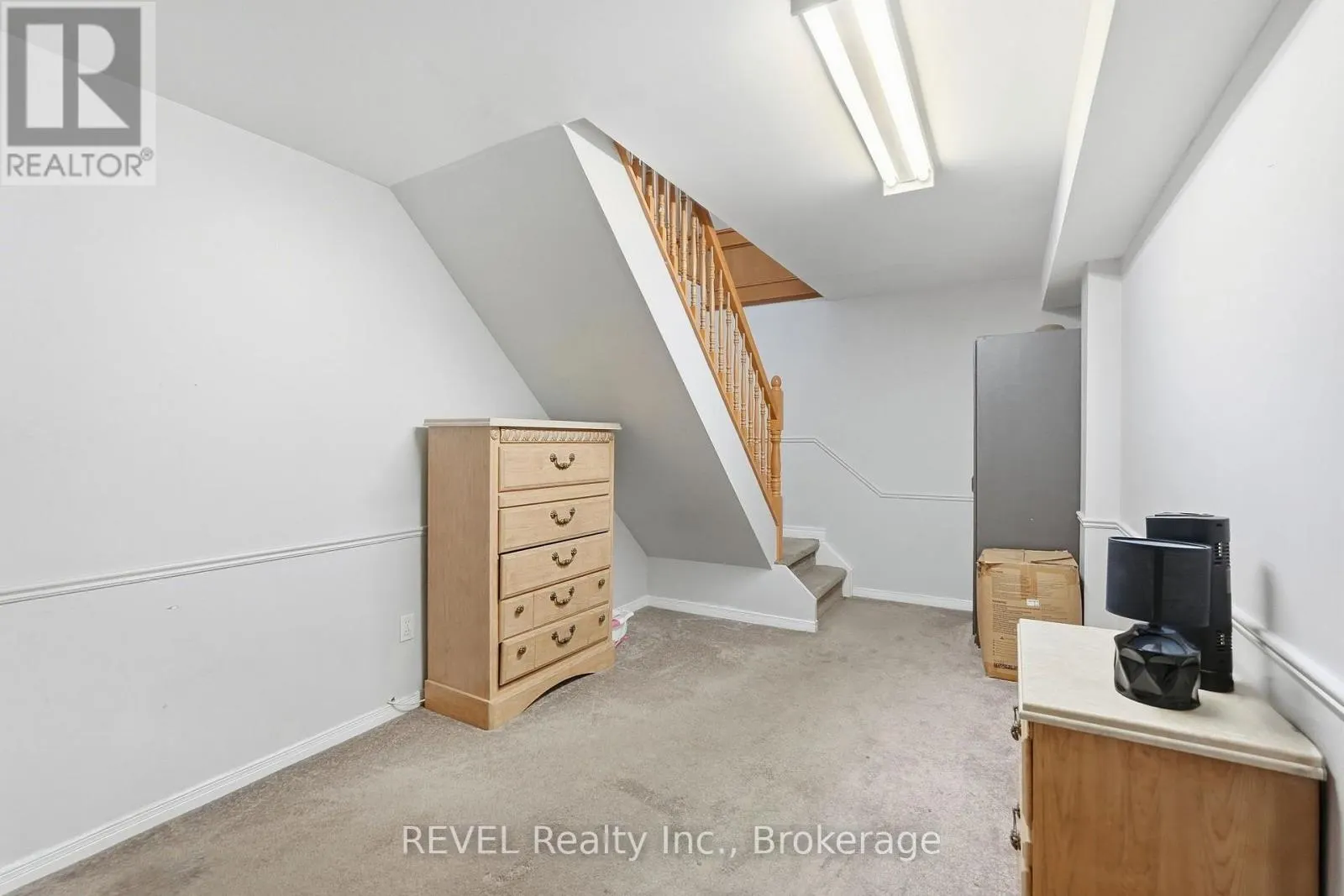 3 ORMOND STREET N