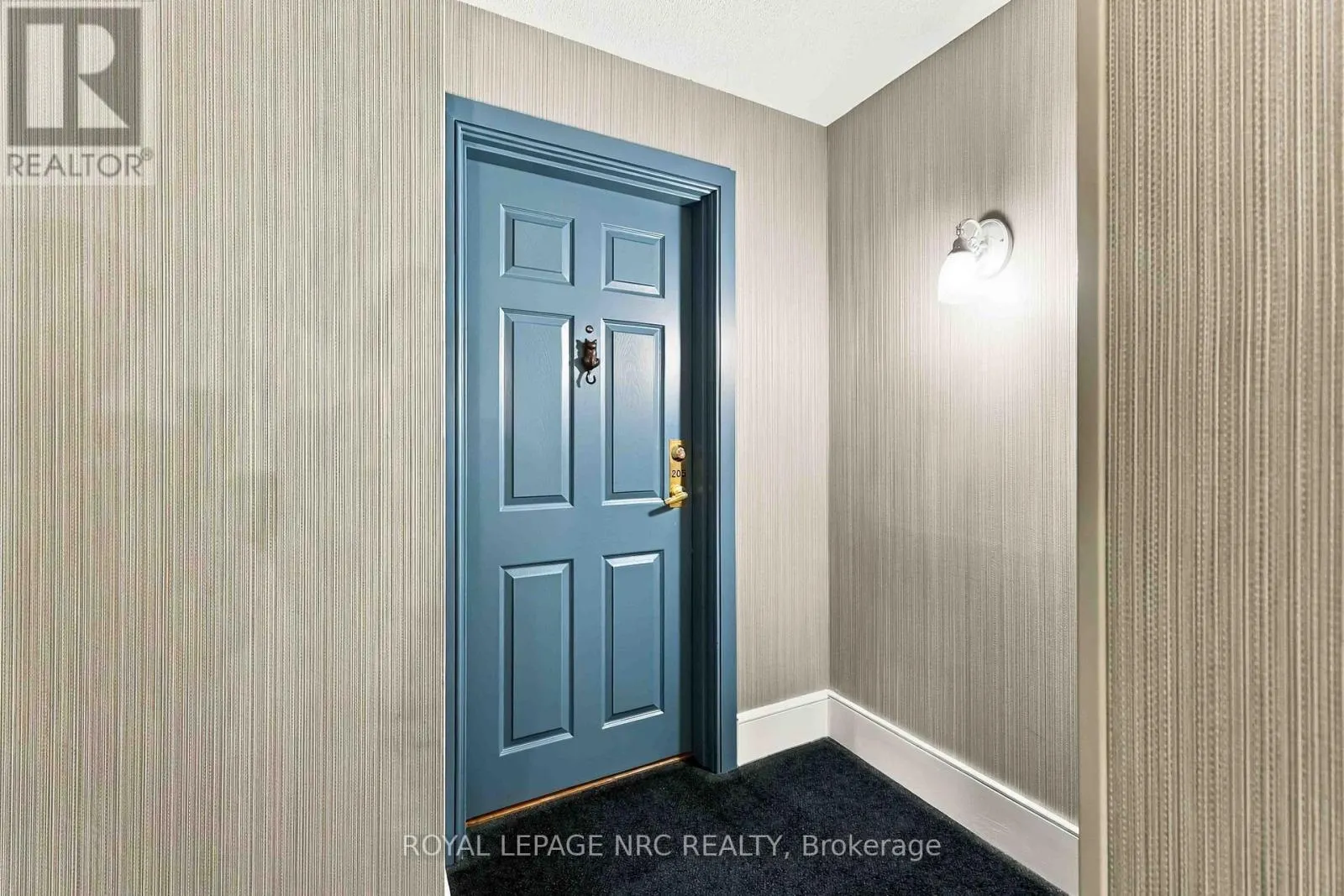 205 - 4090 JOHN CHARLES BOULEVARD #205