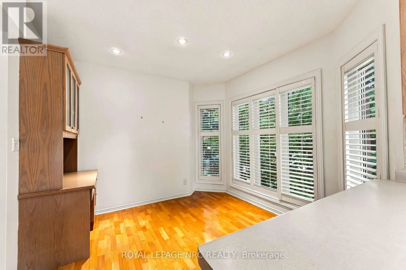 205 - 4090 JOHN CHARLES BOULEVARD #205