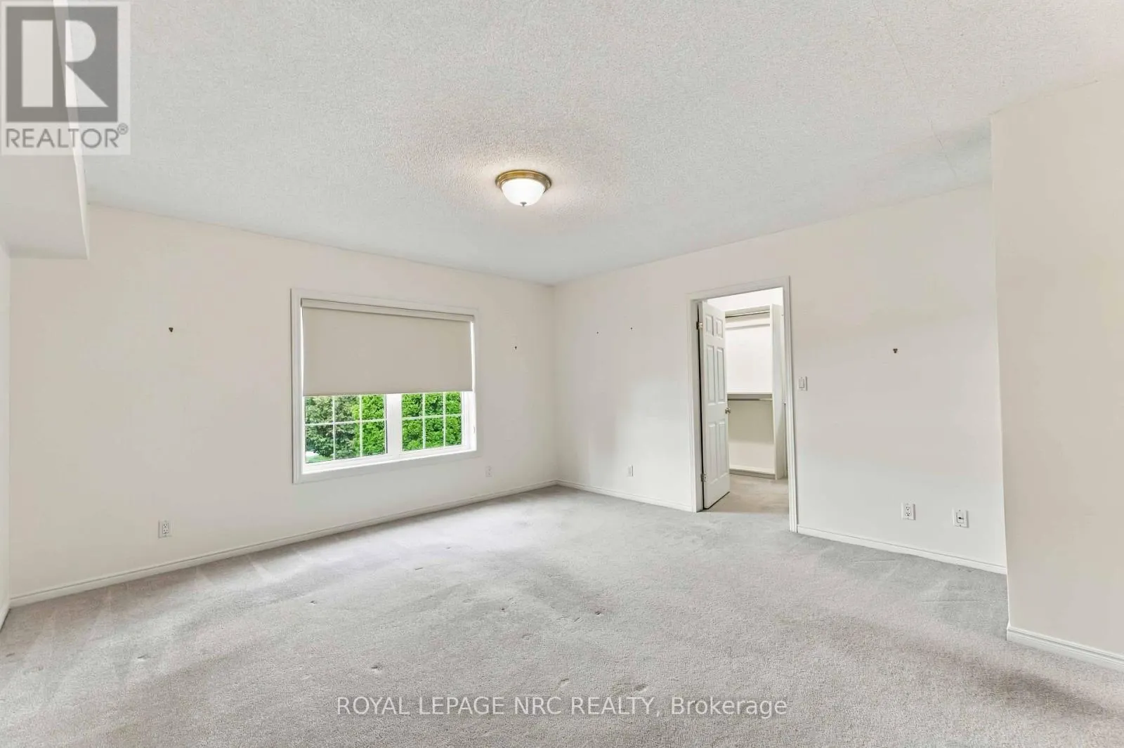 205 - 4090 JOHN CHARLES BOULEVARD #205