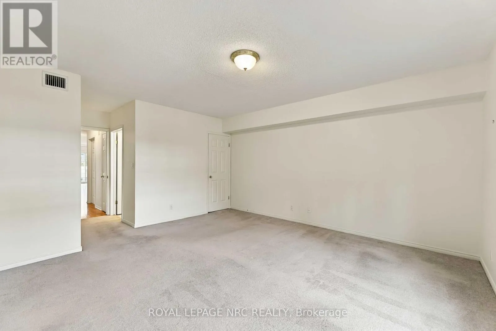 205 - 4090 JOHN CHARLES BOULEVARD #205