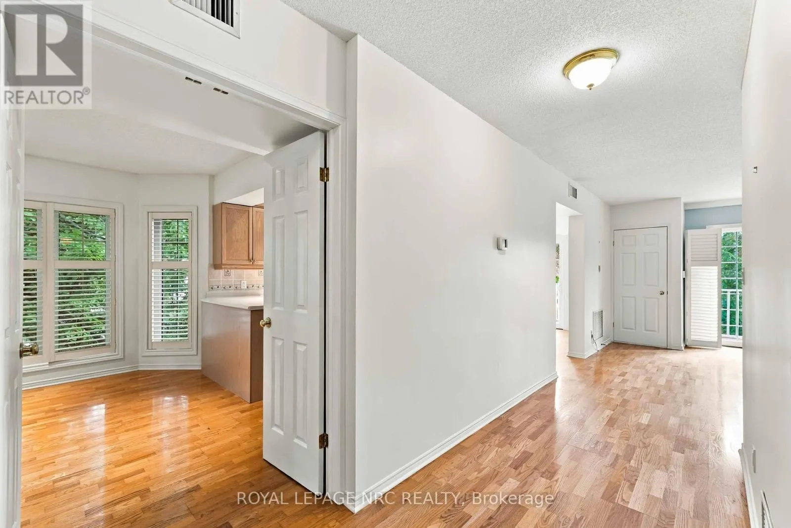 205 - 4090 JOHN CHARLES BOULEVARD #205