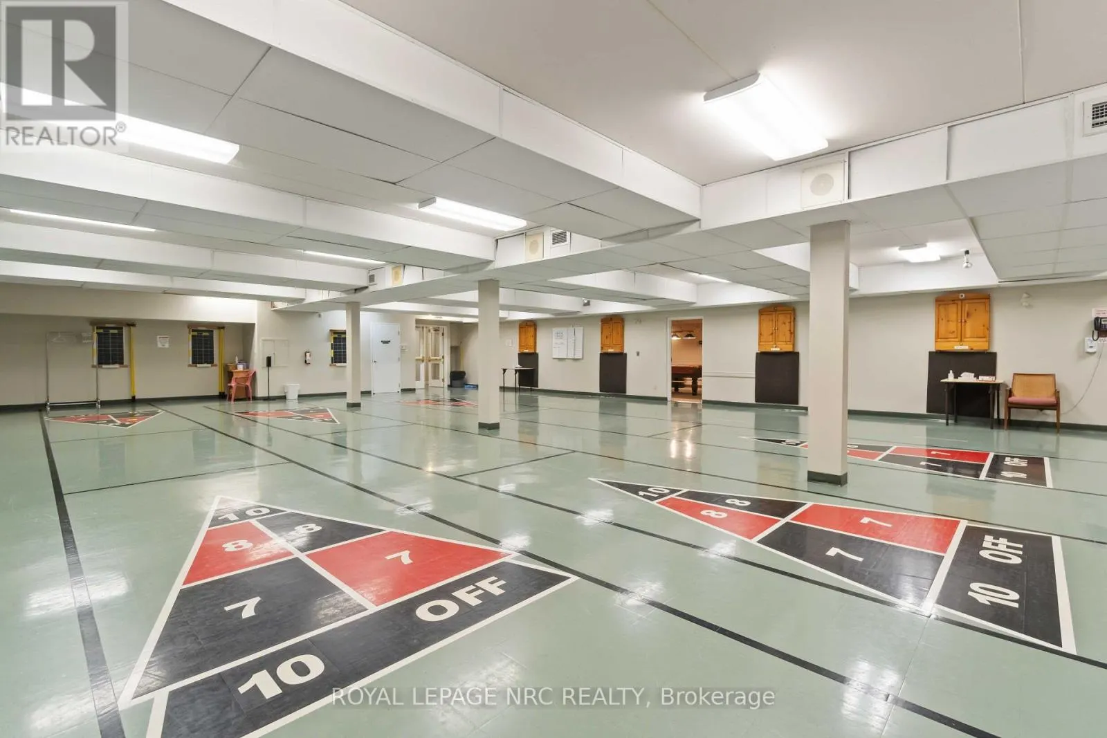 205 - 4090 JOHN CHARLES BOULEVARD #205