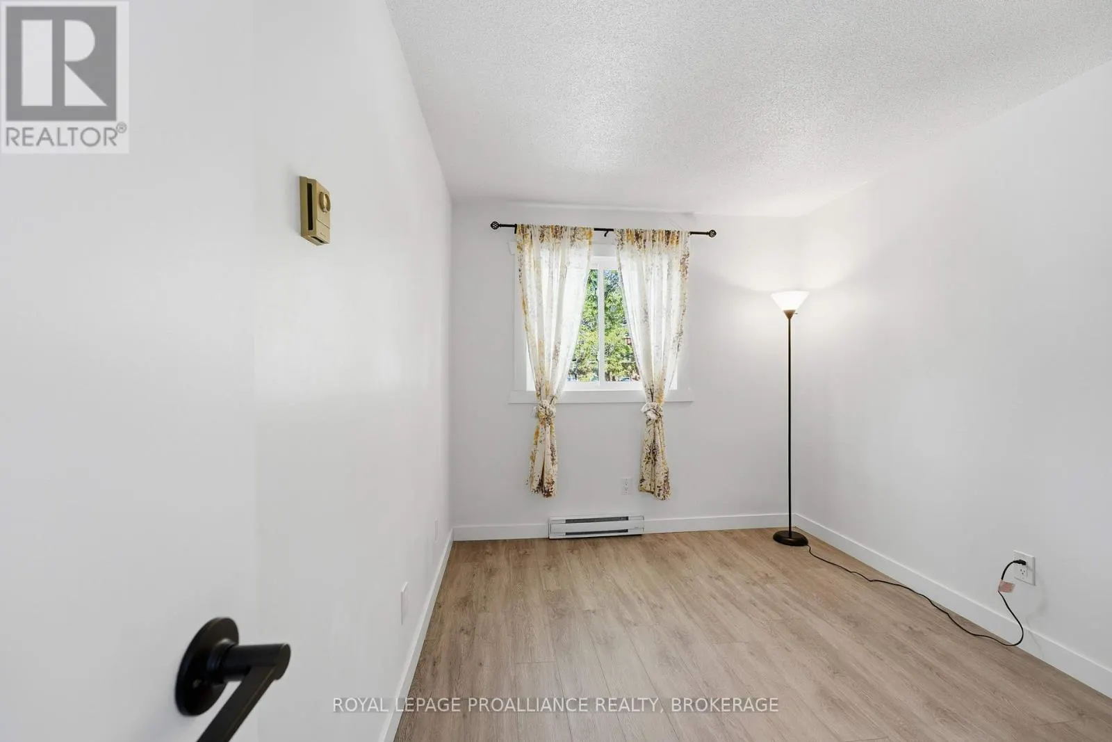 217 - 573 ARMSTRONG ROAD #217