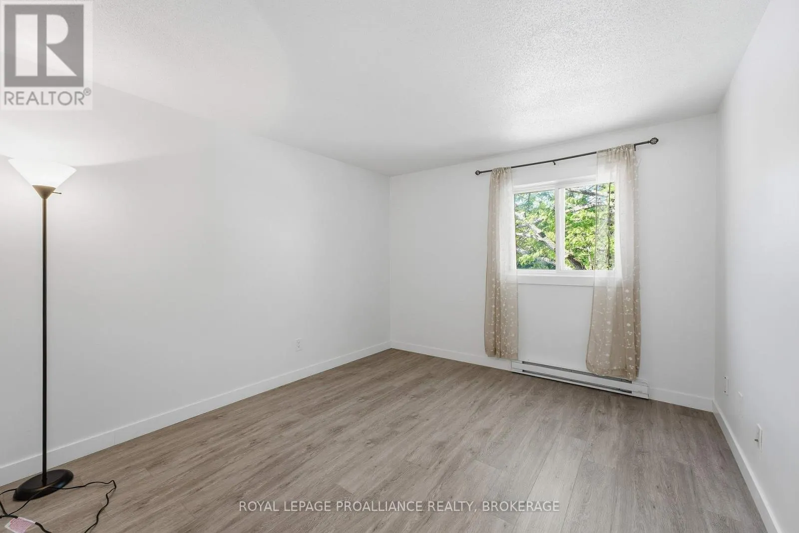 217 - 573 ARMSTRONG ROAD #217