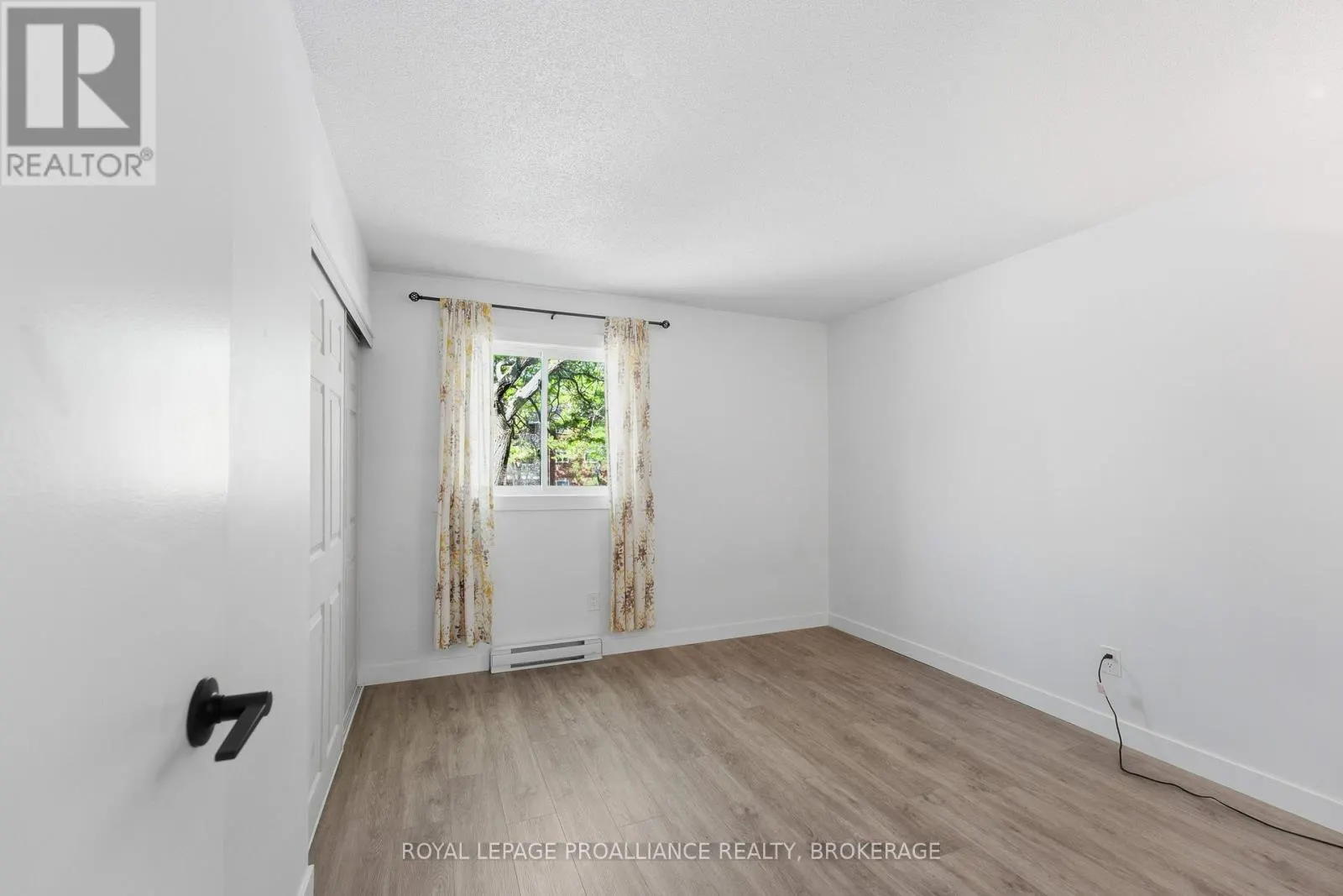 217 - 573 ARMSTRONG ROAD #217