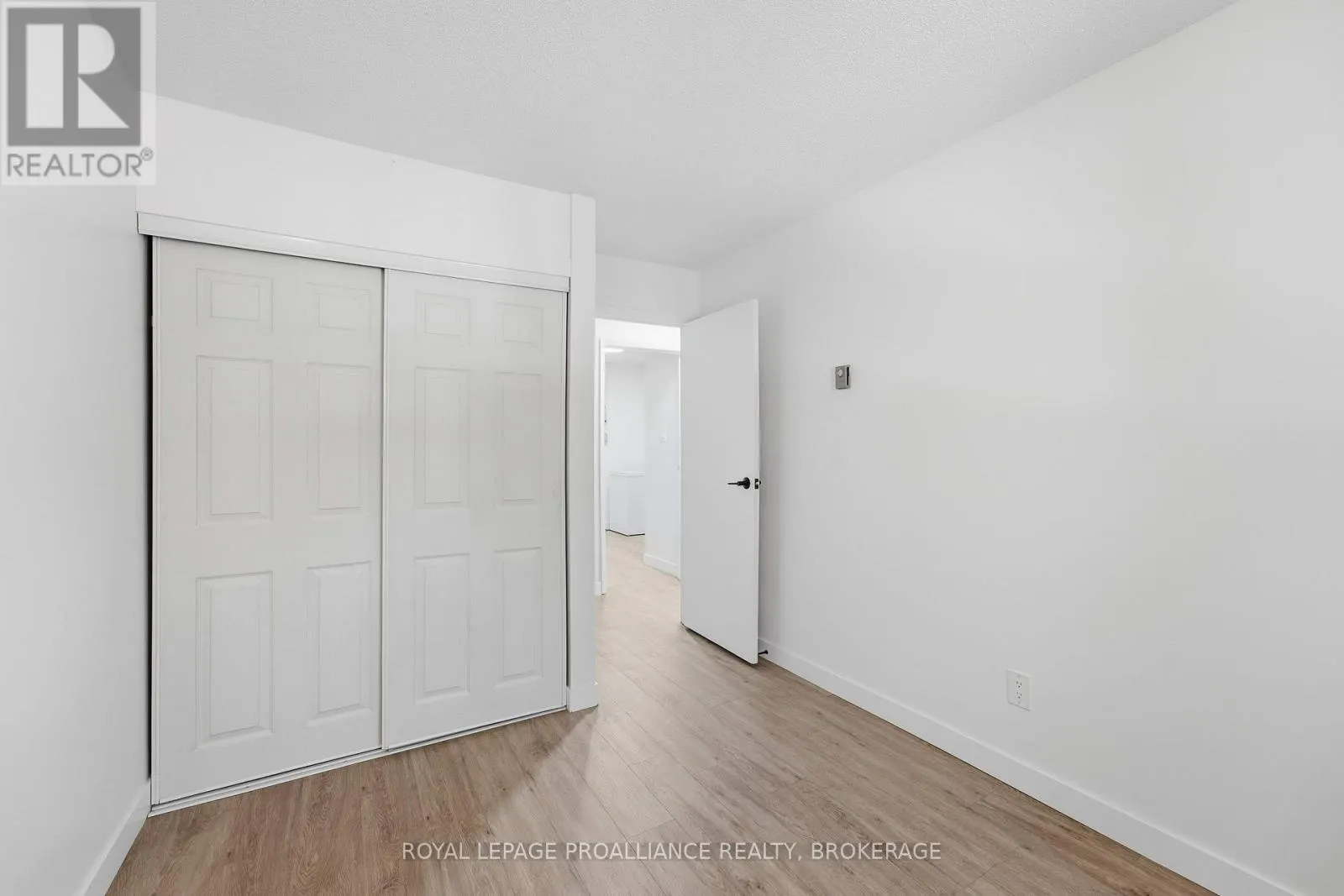 217 - 573 ARMSTRONG ROAD #217