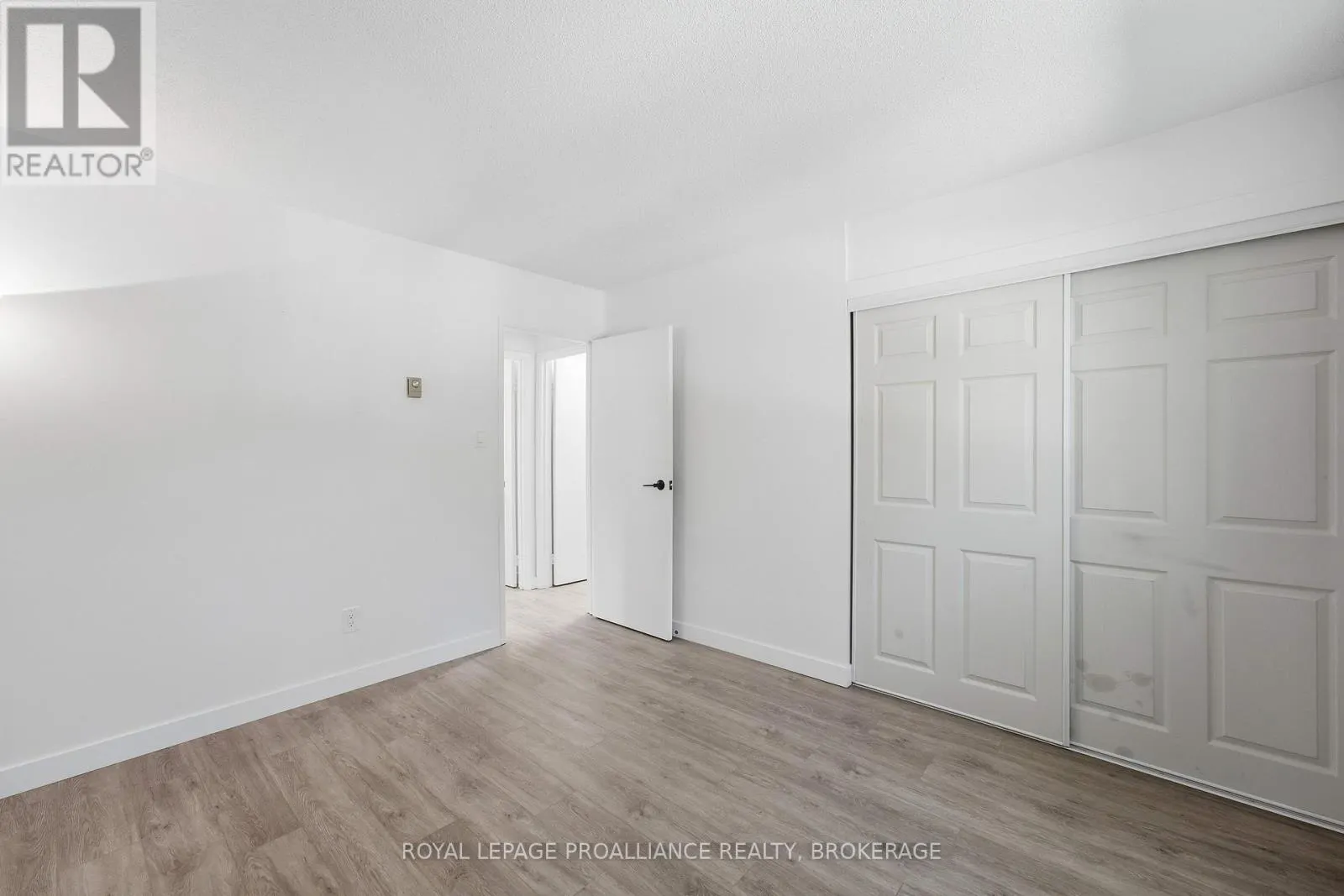 217 - 573 ARMSTRONG ROAD #217