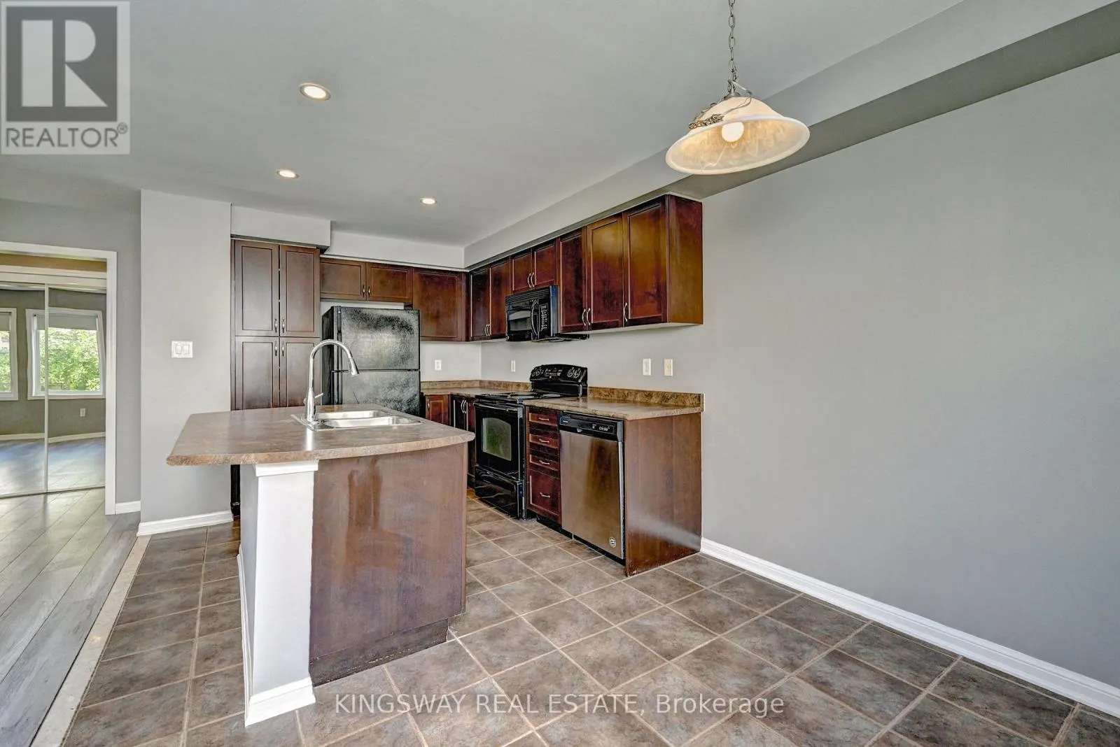 103 BLACKBIRD CIRCLE