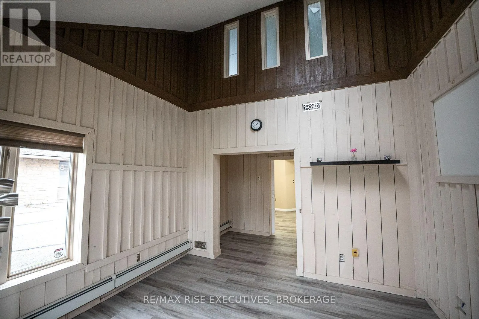 8 - 637 NORRIS COURT #8