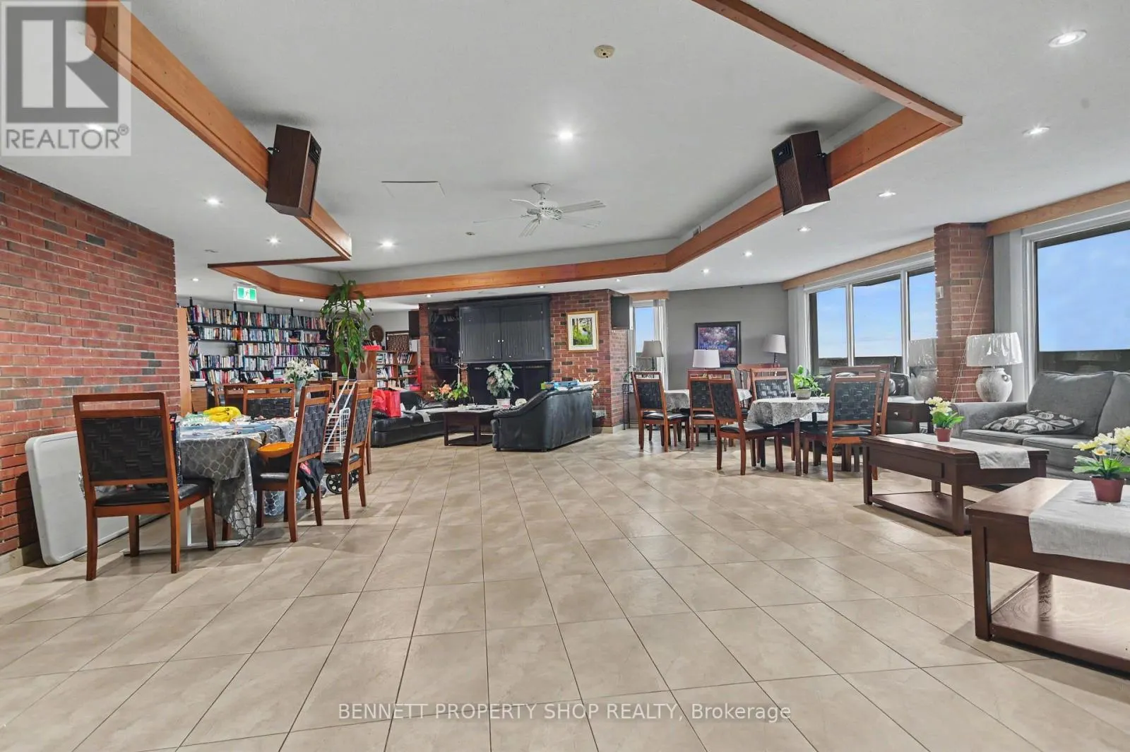 1217 - 20 CHESTERTON DRIVE