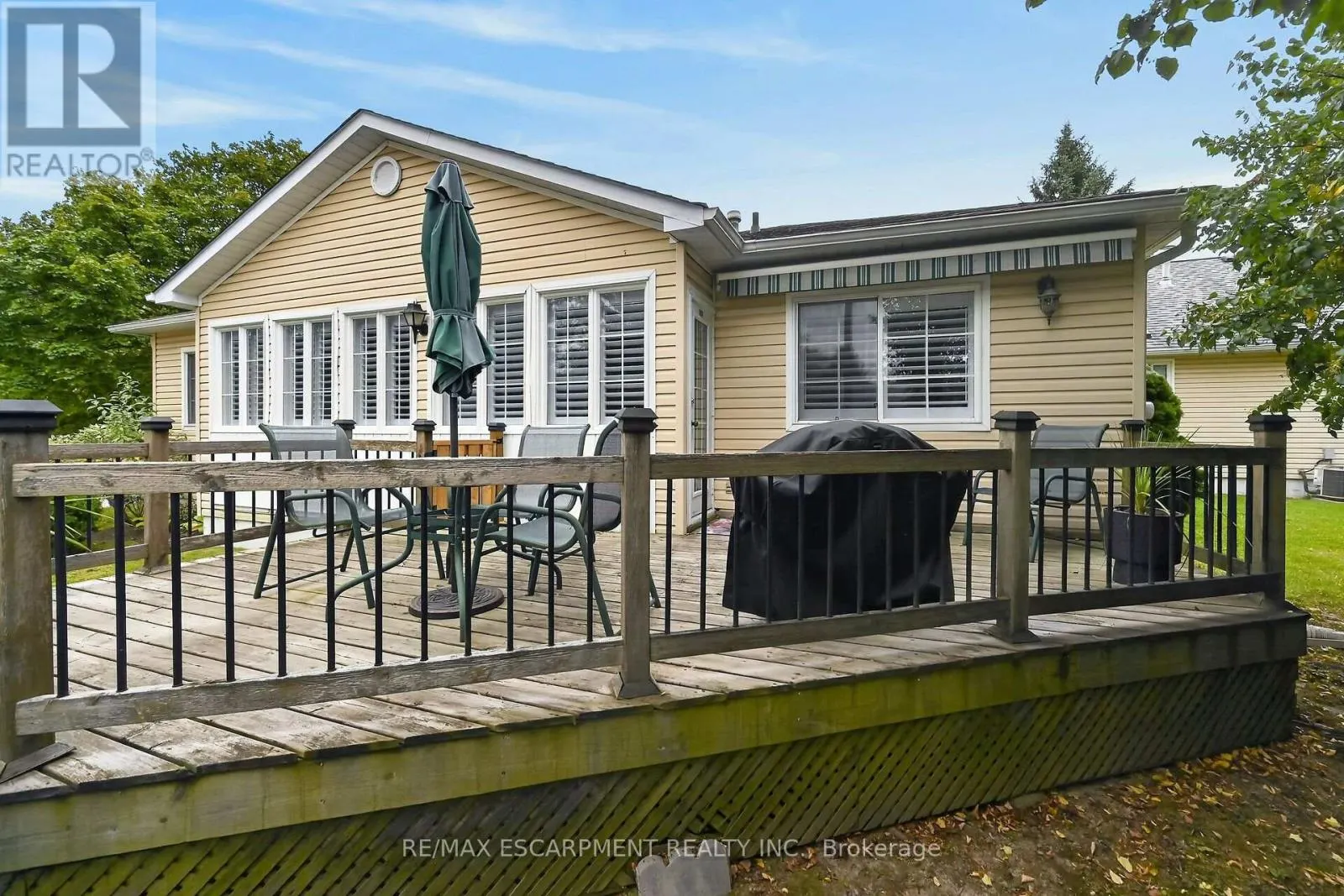 376 SILVERBIRCH BOULEVARD