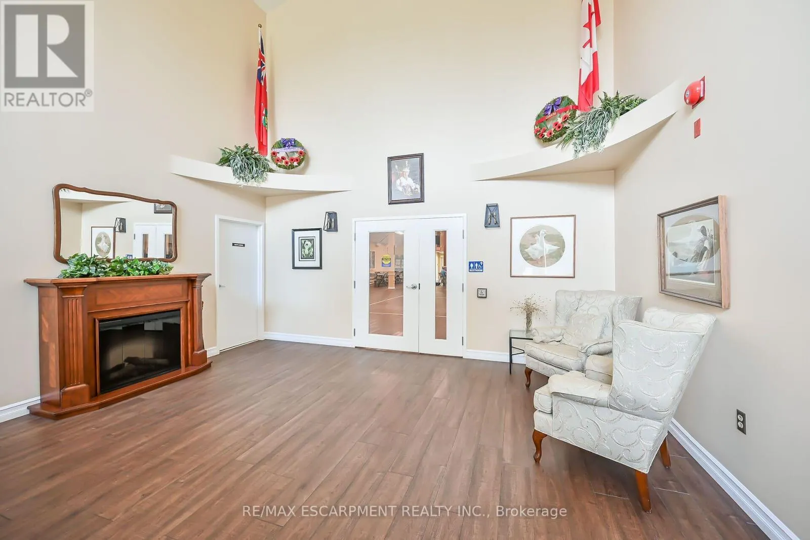 376 SILVERBIRCH BOULEVARD