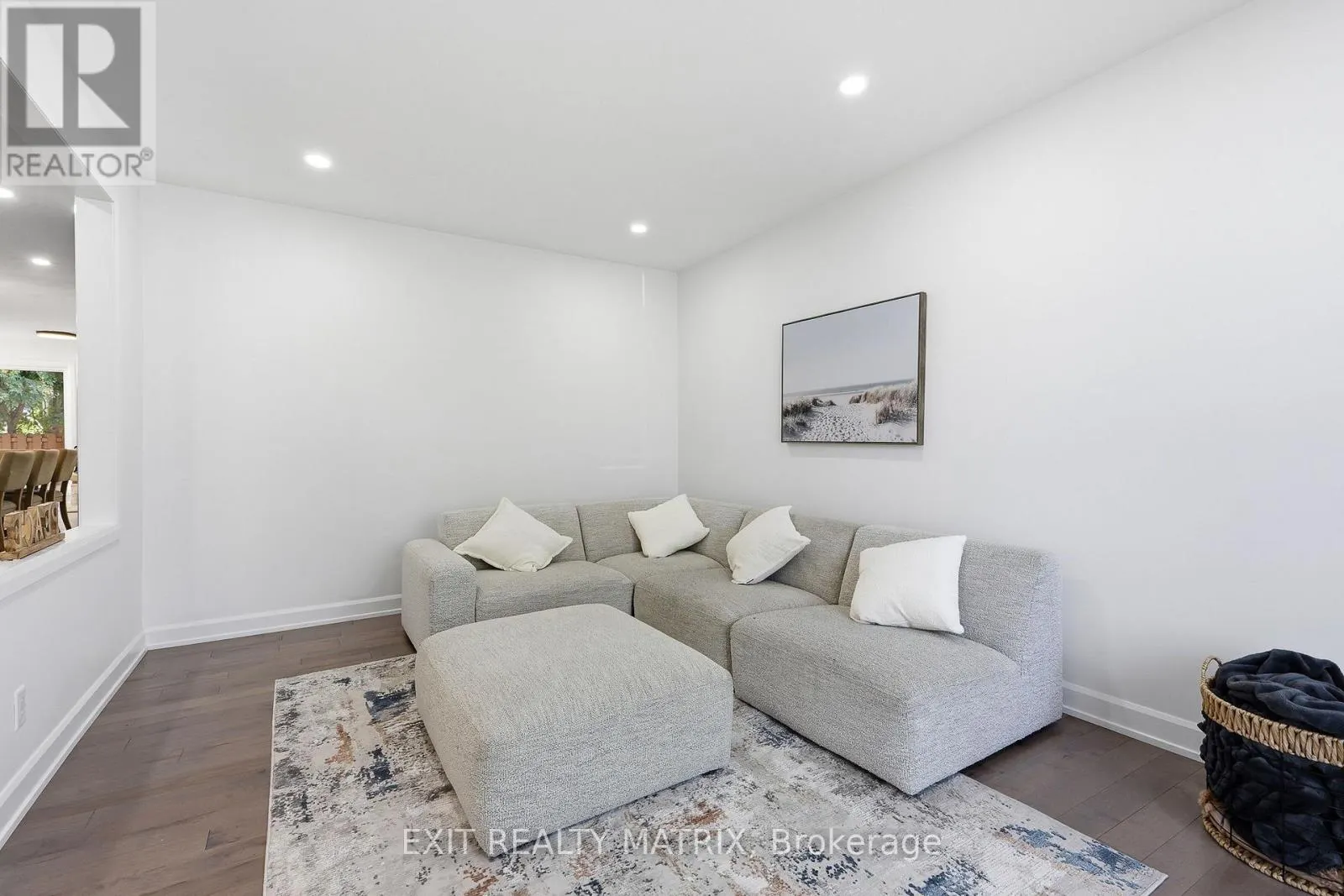 636 MERKLEY DRIVE