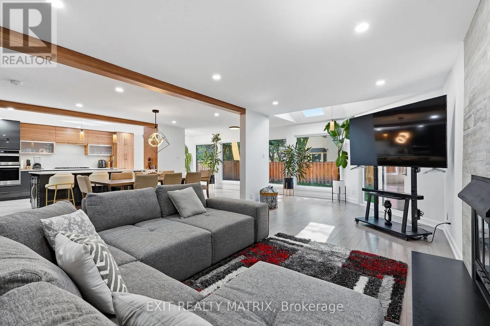 636 MERKLEY DRIVE