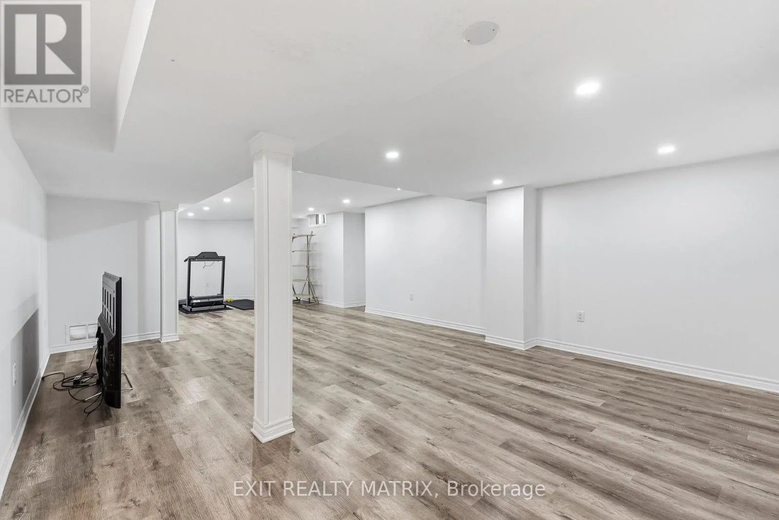 636 MERKLEY DRIVE