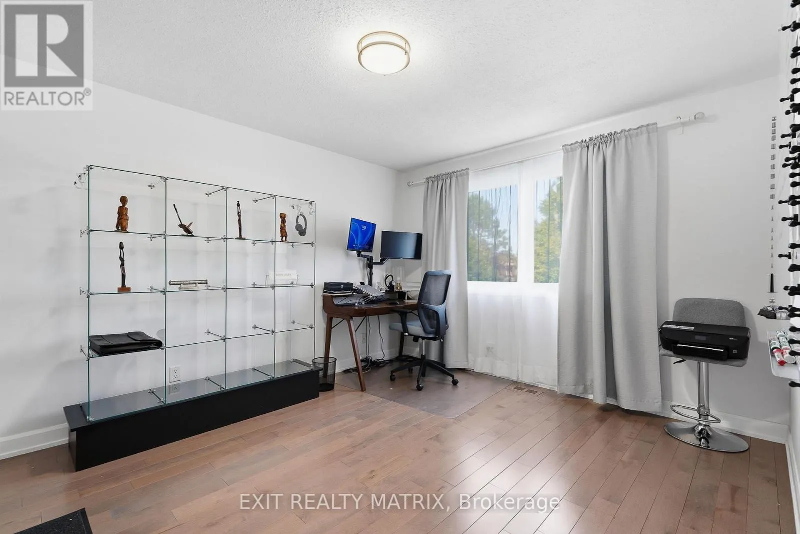 636 MERKLEY DRIVE