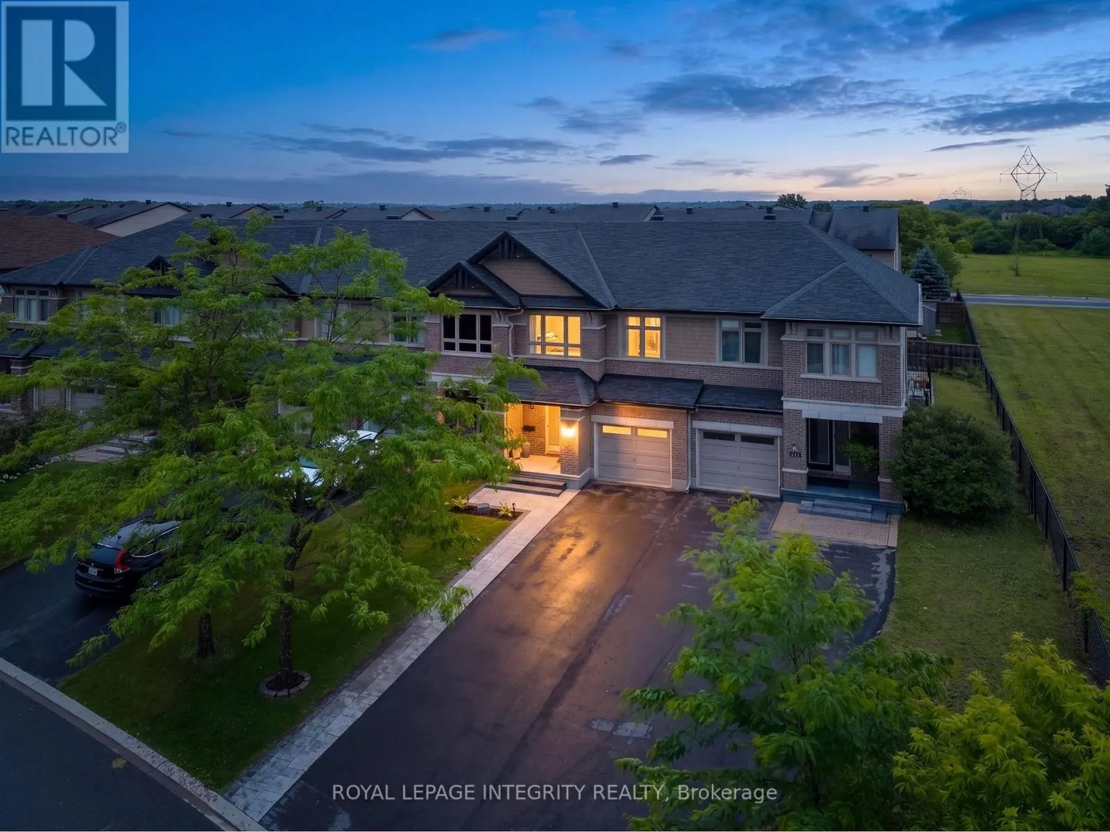 246 COOKS MILL CRESCENT