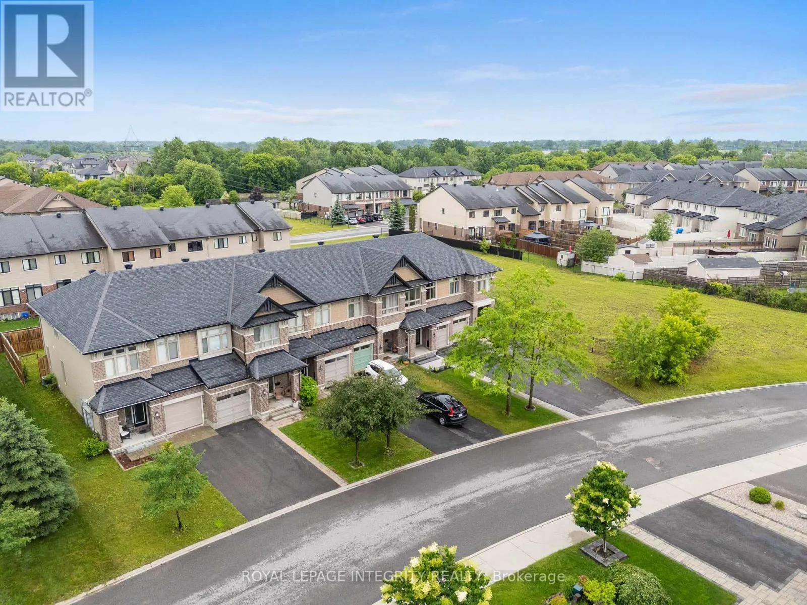 246 COOKS MILL CRESCENT