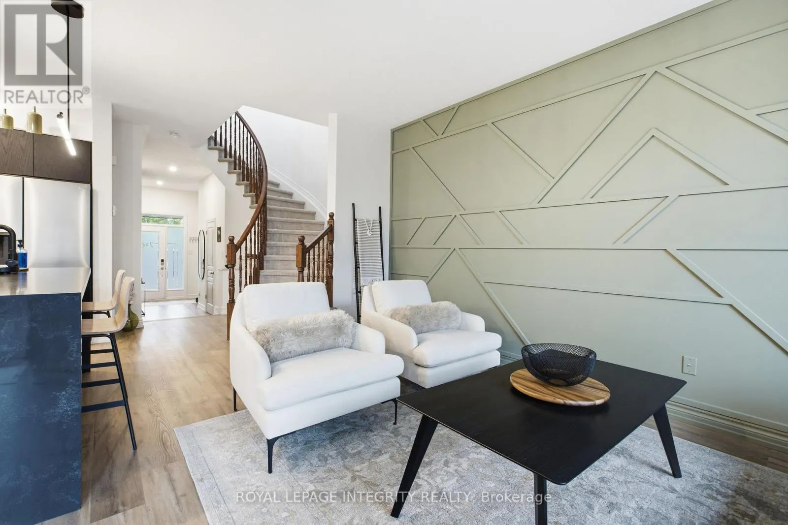246 COOKS MILL CRESCENT