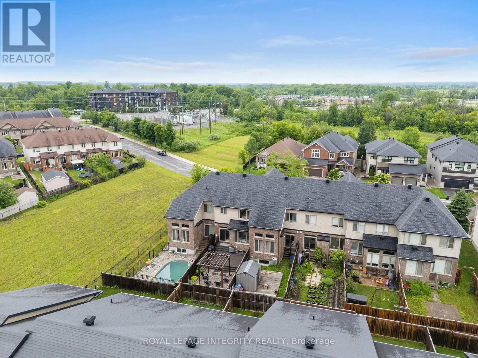 246 COOKS MILL CRESCENT
