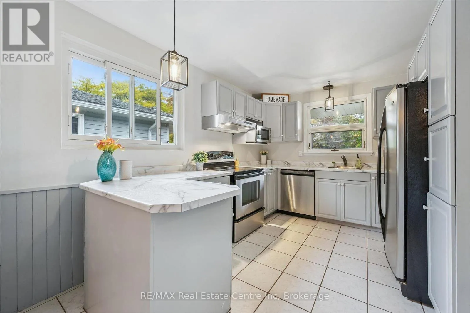 35 EASTVIEW ROAD