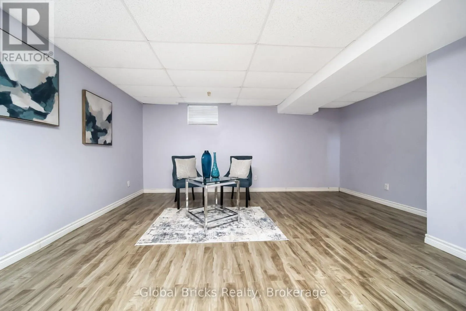 27 - 15 GREEN VALLEY DRIVE