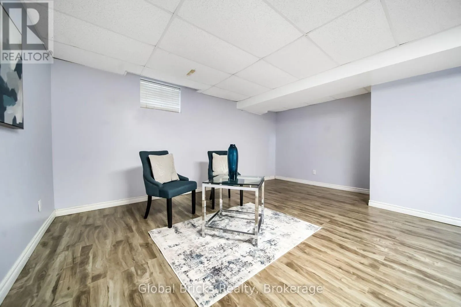27 - 15 GREEN VALLEY DRIVE
