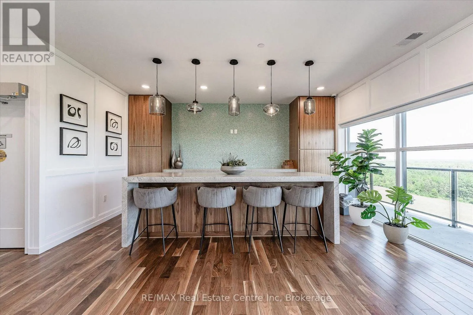 707 - 1880 GORDON STREET #707