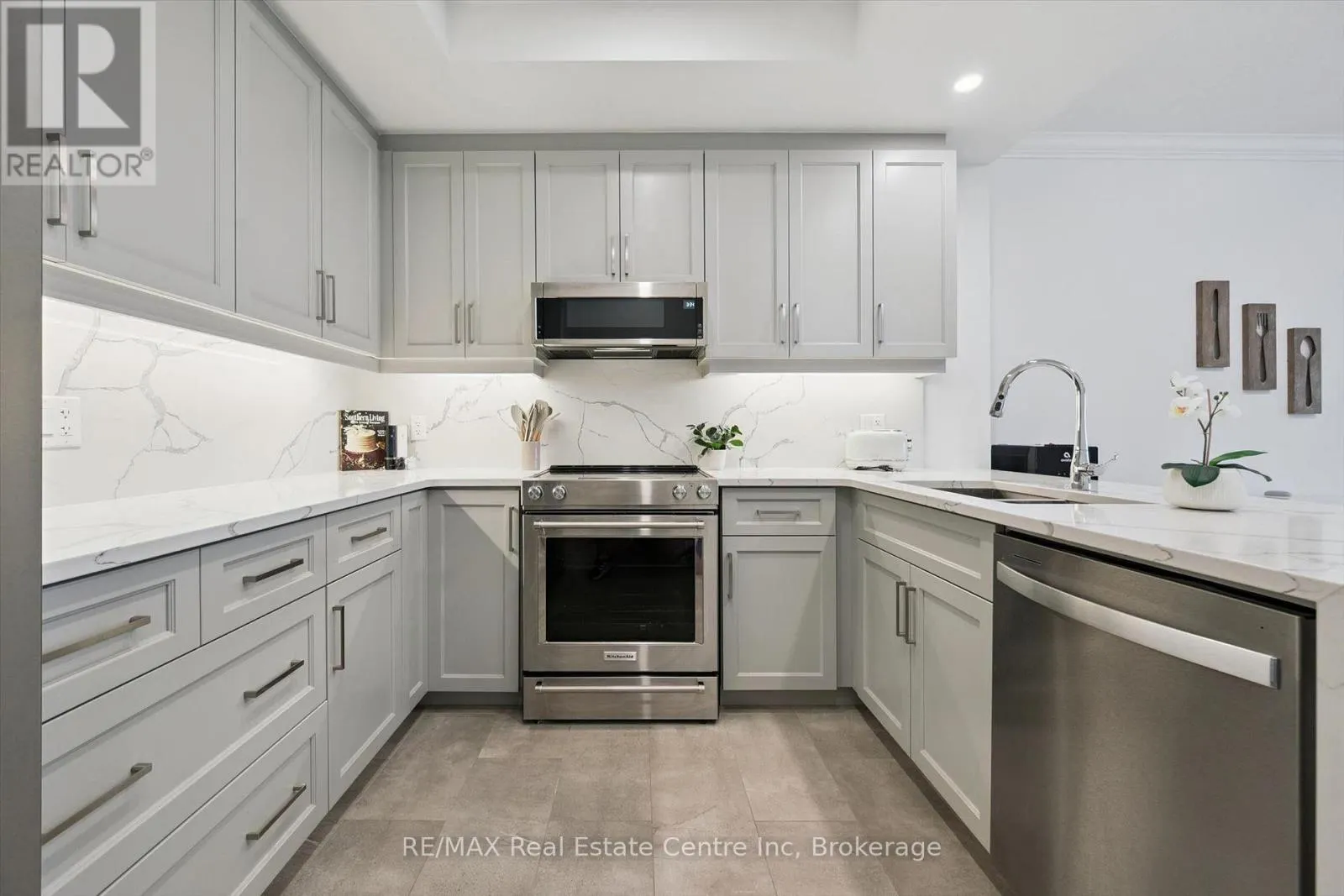 707 - 1880 GORDON STREET #707
