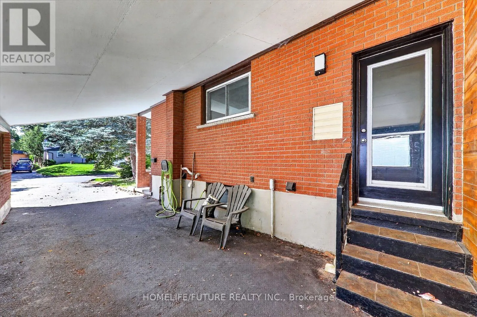 7 CARDILL CRESCENT