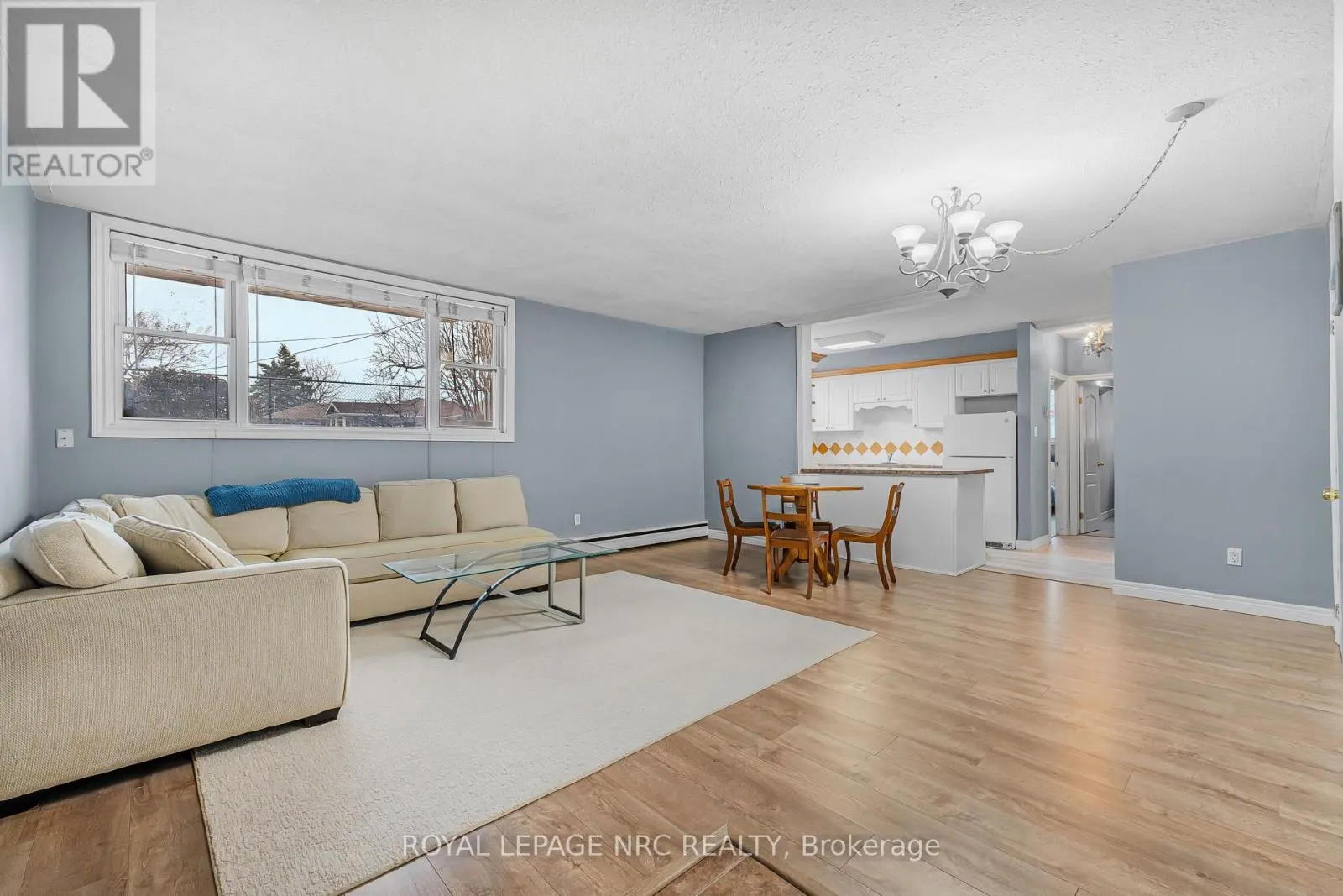 7 - 454 CARLTON STREET #7